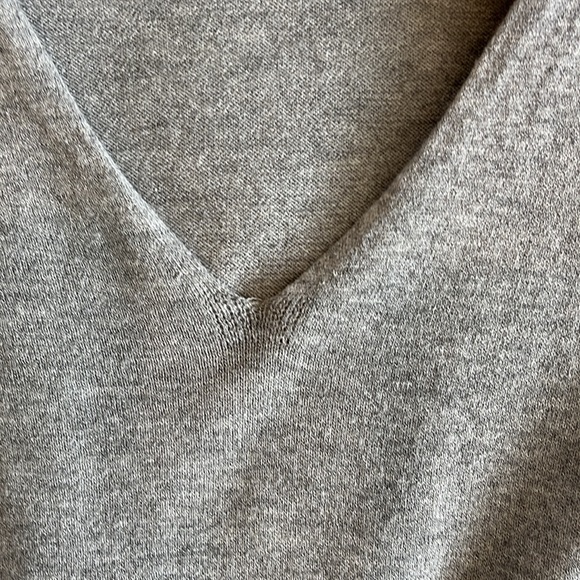 Halston long sleeve gray knit sweater dress size M - Picture 4 of 10